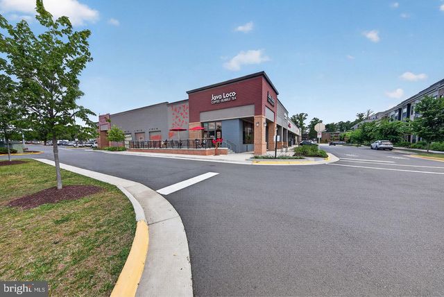 7348 BLADE DR, Falls Church, VA 22042
