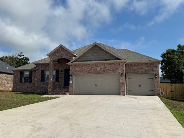 942 Round Top Street, Prairie Grove, AR 72753