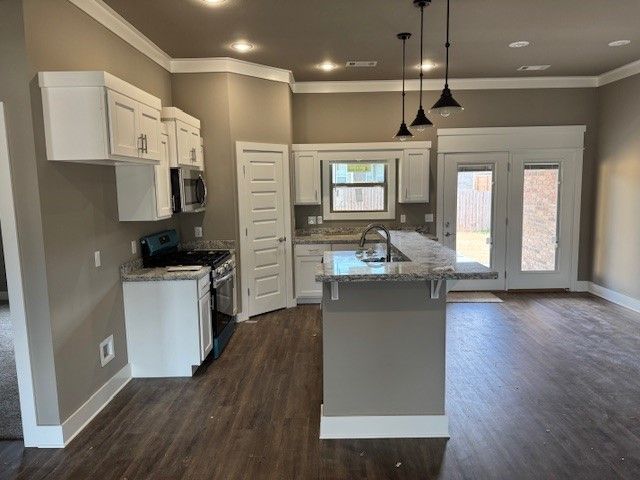 942 Round Top Street, Prairie Grove, AR 72753
