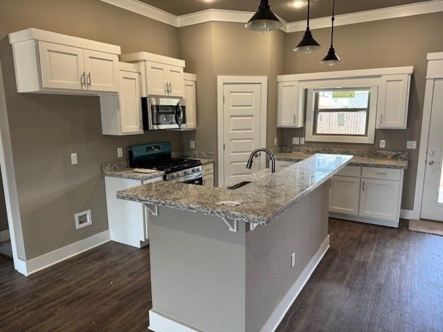942 Round Top Street, Prairie Grove, AR 72753