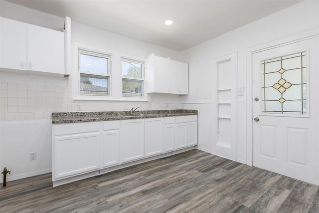 7359 Engleman Avenue, Center Line, MI 48015