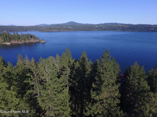 1755 W Valhalla Rd, Coeur d'Alene, ID 83814 property photo