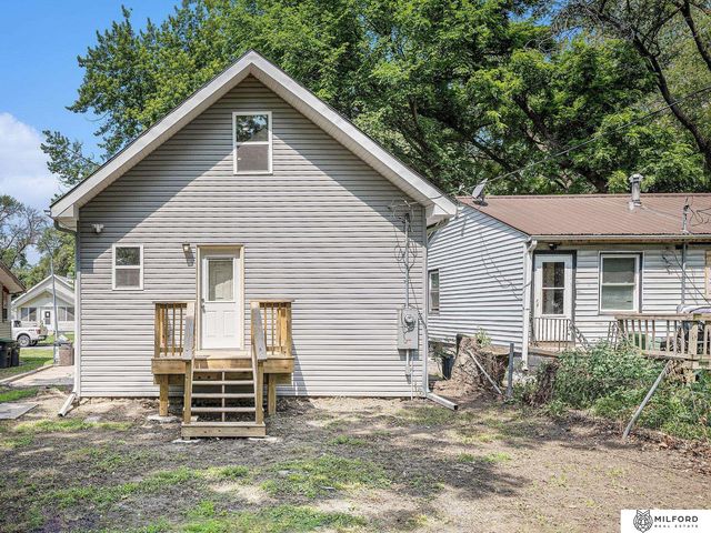 4331 N 41st Street, Omaha, NE 68111