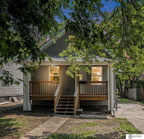 4331 N 41st Street, Omaha, NE 68111