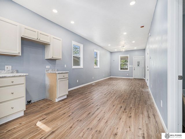 4331 N 41st Street, Omaha, NE 68111