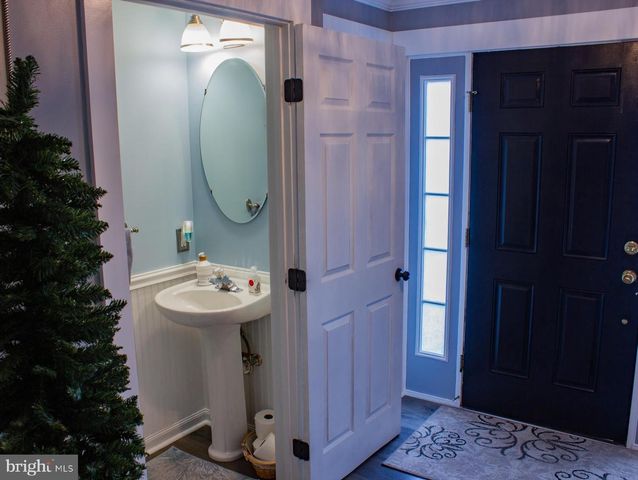 20 CLEMENS LN, Blackwood, NJ 08012