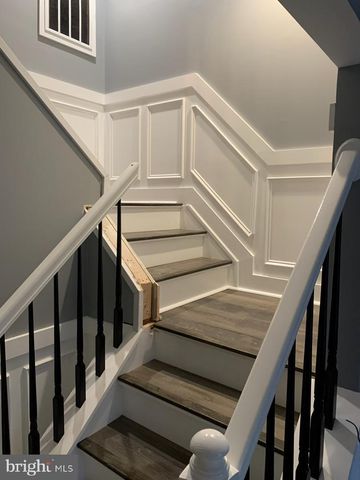 20 CLEMENS LN, Blackwood, NJ 08012