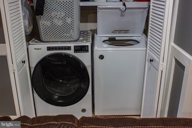 20 CLEMENS LN, Blackwood, NJ 08012