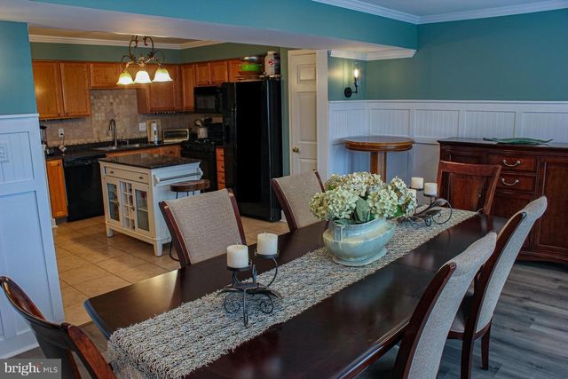 20 CLEMENS LN, Blackwood, NJ 08012