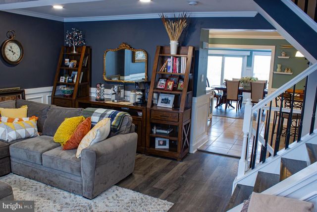 20 CLEMENS LN, Blackwood, NJ 08012