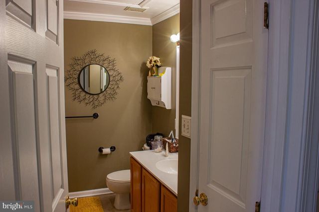 20 CLEMENS LN, Blackwood, NJ 08012