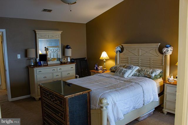 20 CLEMENS LN, Blackwood, NJ 08012