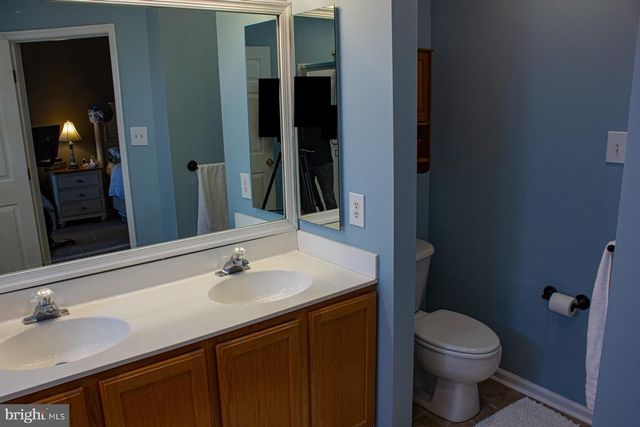 20 CLEMENS LN, Blackwood, NJ 08012