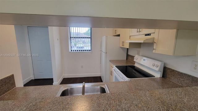 9877 Nob Hill Ln 9877, Sunrise, FL 33351