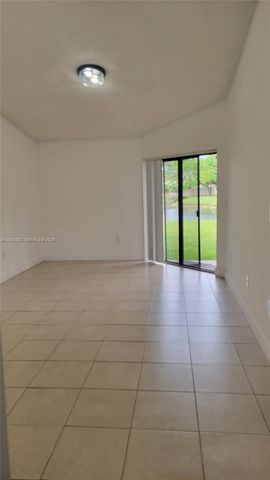 9877 Nob Hill Ln 9877, Sunrise, FL 33351