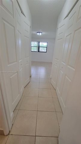 9877 Nob Hill Ln 9877, Sunrise, FL 33351