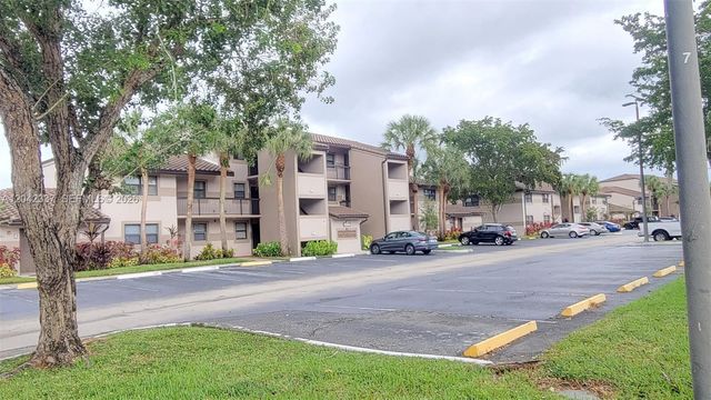 9877 Nob Hill Ln 9877, Sunrise, FL 33351
