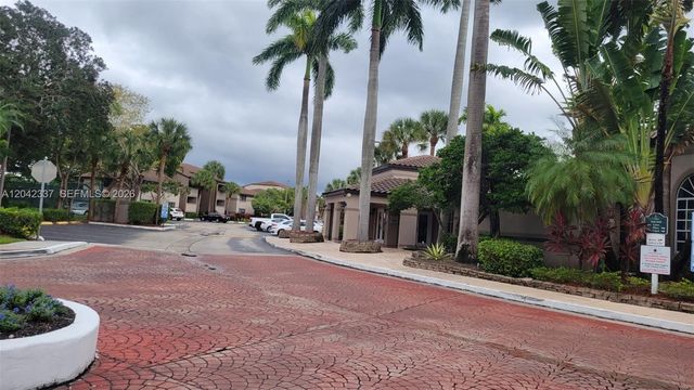 9877 Nob Hill Ln 9877, Sunrise, FL 33351
