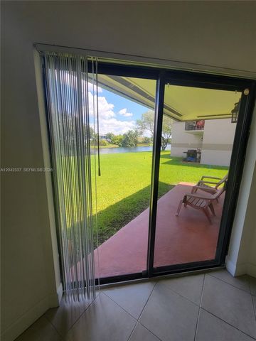 9877 Nob Hill Ln 9877, Sunrise, FL 33351