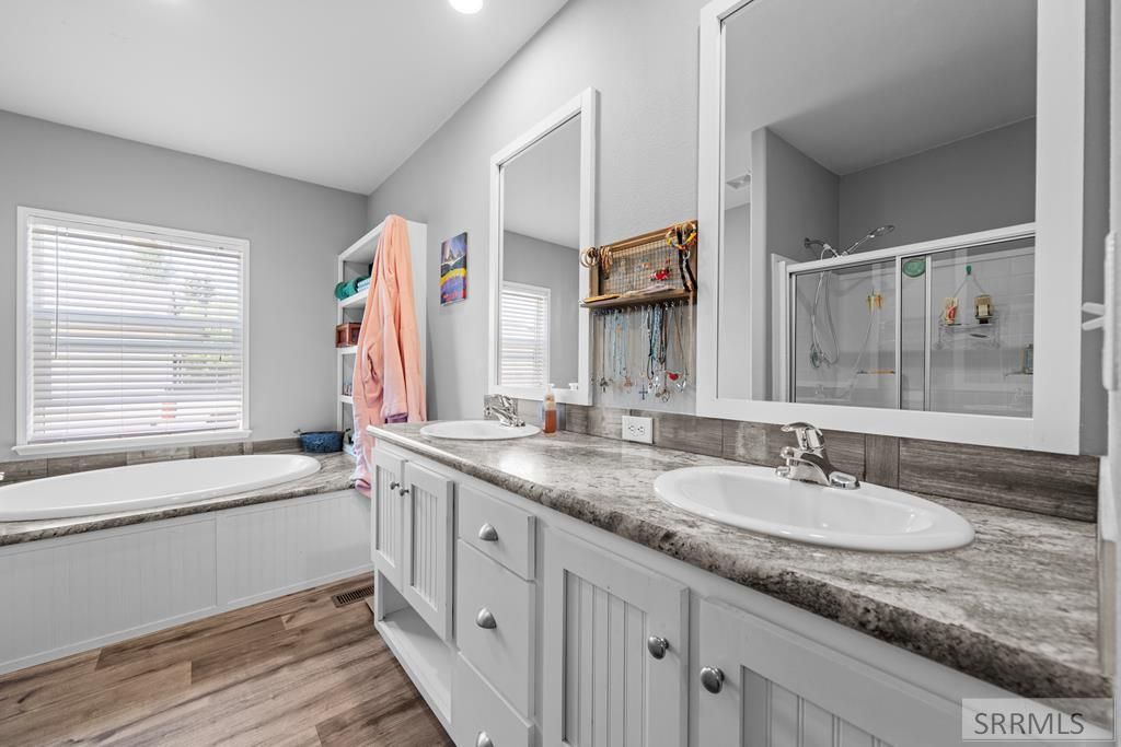 Image 17 of property listing at 114 Elm Street, Victor, ID 83455