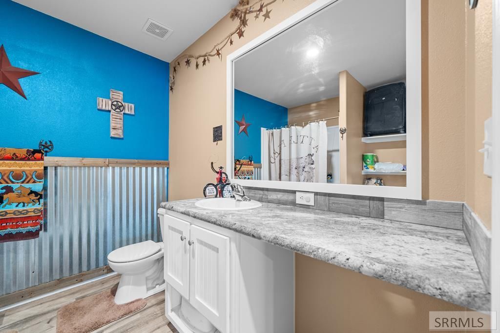 Image 20 of property listing at 114 Elm Street, Victor, ID 83455