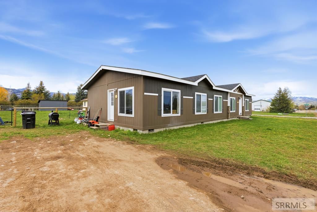 Image 32 of property listing at 114 Elm Street, Victor, ID 83455