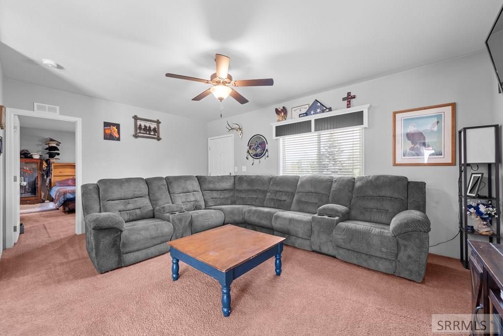 Image 6 of property listing at 114 Elm Street, Victor, ID 83455
