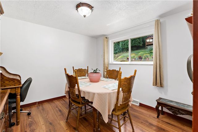 1507 Oneida Dr, Jefferson Hills, PA 15025