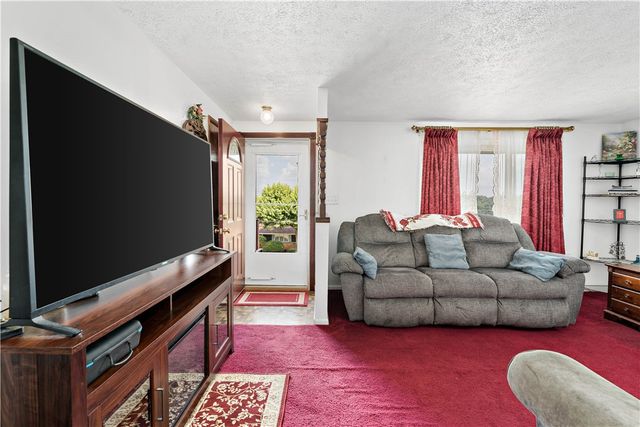 1507 Oneida Dr, Jefferson Hills, PA 15025