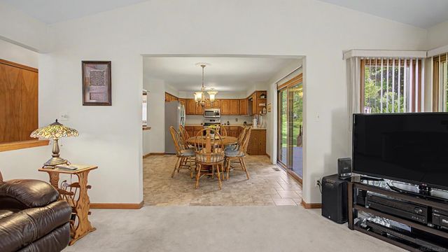 53240 Hillside Drive, Utica, MI 48316