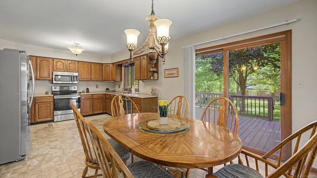 53240 Hillside Drive, Utica, MI 48316