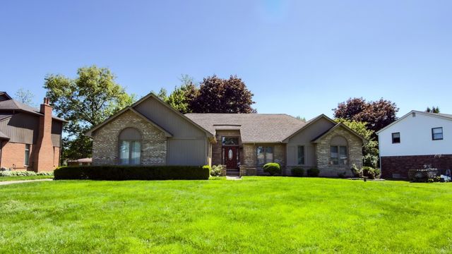 53240 Hillside Drive, Utica, MI 48316