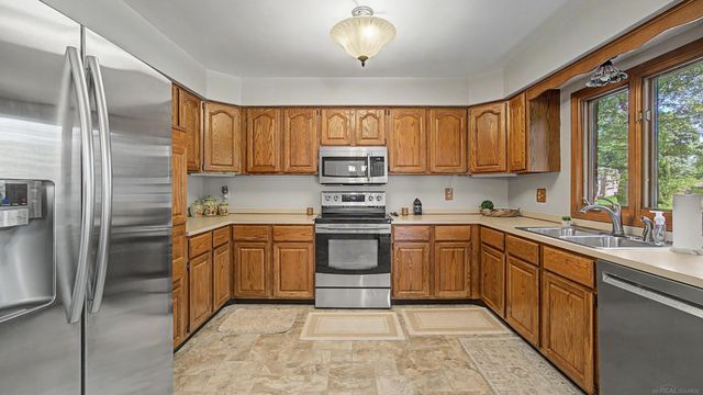 53240 Hillside Drive, Utica, MI 48316