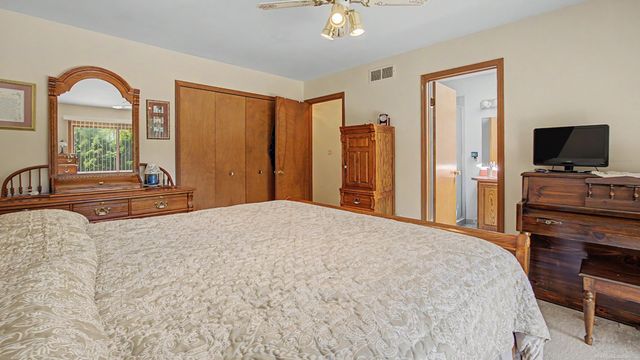 53240 Hillside Drive, Utica, MI 48316