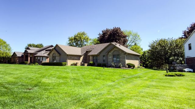 53240 Hillside Drive, Utica, MI 48316