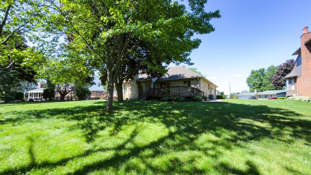 53240 Hillside Drive, Utica, MI 48316
