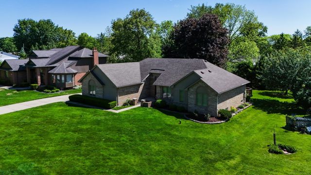 53240 Hillside Drive, Utica, MI 48316