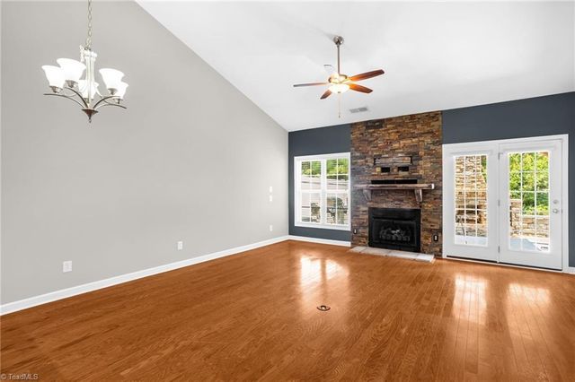 203 Dornoch Drive, Winston-salem, NC 27107