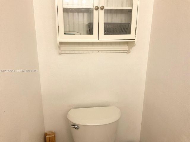 17901 NW 68th Avenue T207, Hialeah, FL 33015