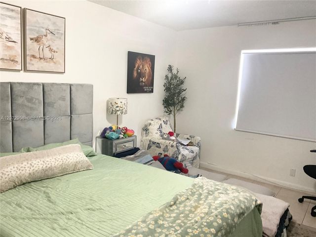 17901 NW 68th Avenue T207, Hialeah, FL 33015