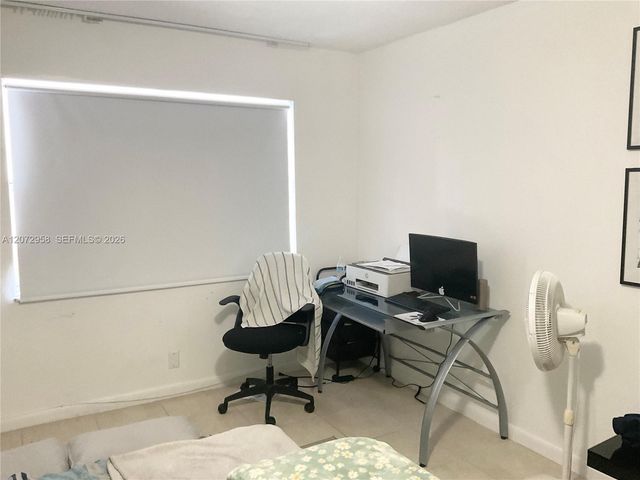 17901 NW 68th Avenue T207, Hialeah, FL 33015