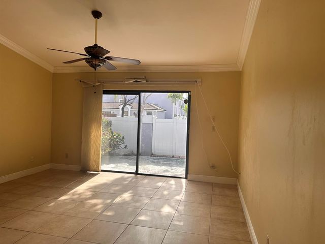 11673 NW 11th Street, Pembroke Pines, FL 33026