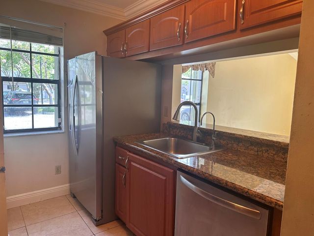 11673 NW 11th Street, Pembroke Pines, FL 33026