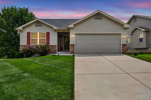 1152 Jaxson Drive, Foristell, MO 63348
