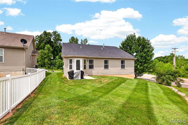 1152 Jaxson Drive, Foristell, MO 63348