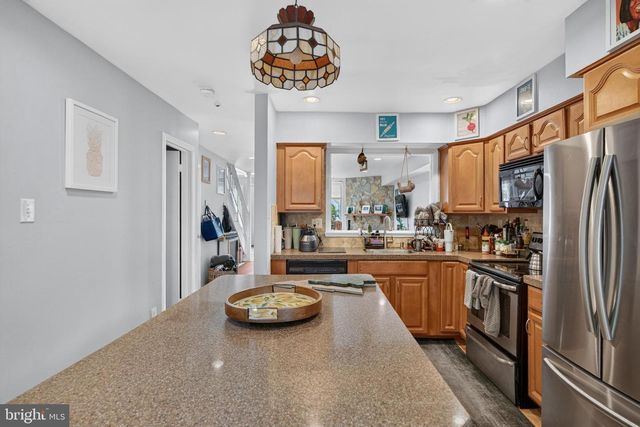 301 BARTON RUN BLVD, Marlton, NJ 08053