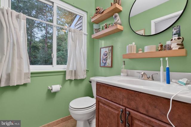 301 BARTON RUN BLVD, Marlton, NJ 08053