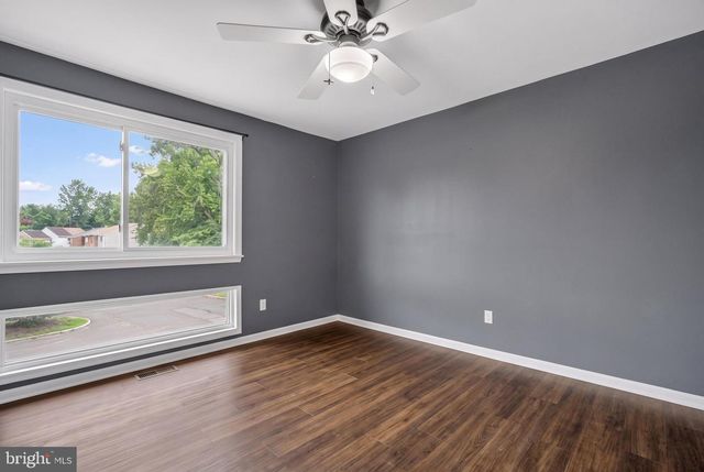 301 BARTON RUN BLVD, Marlton, NJ 08053