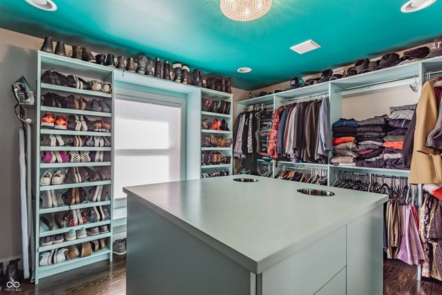 4611 Carrollton Avenue, Indianapolis, IN 46205