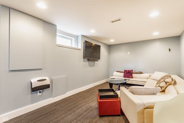 4611 Carrollton Avenue, Indianapolis, IN 46205